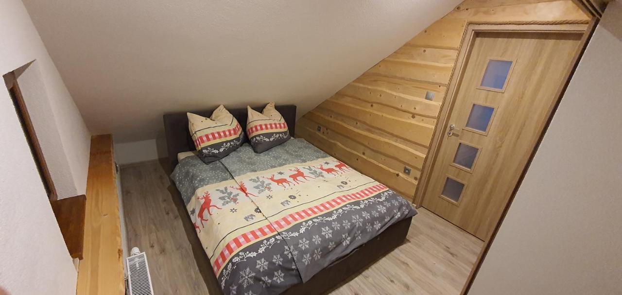 Apartmany Scarlett Myto pod Dumbierom Exterior photo